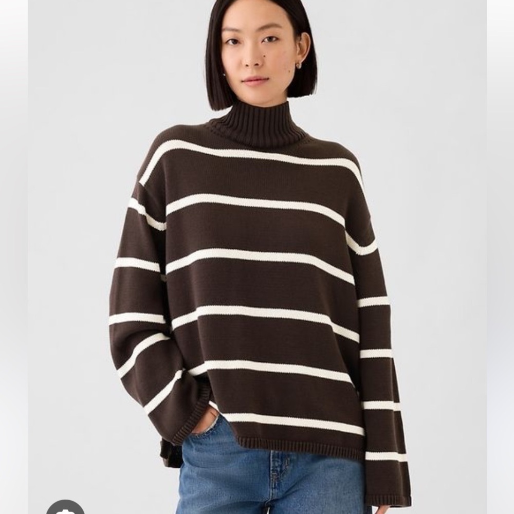 GAP 100% Cotton Oversized Mockneck Split Hem Sweater in Brown Stripe